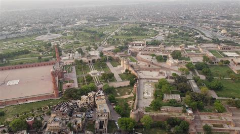 pakistan punjab cities|Lahore .